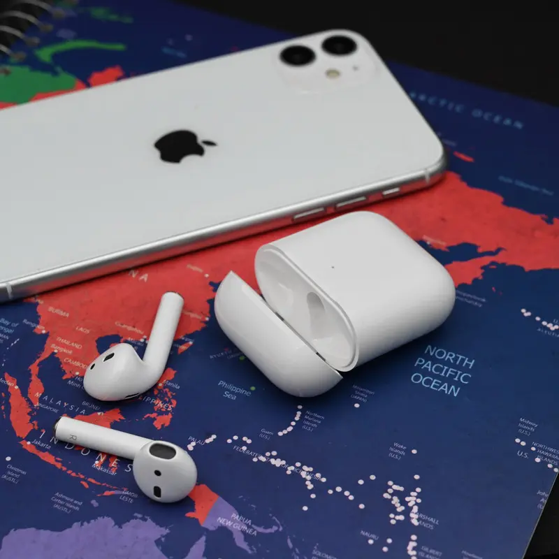 هدفون بلوتوثی اپل مدل AirPods New Generation